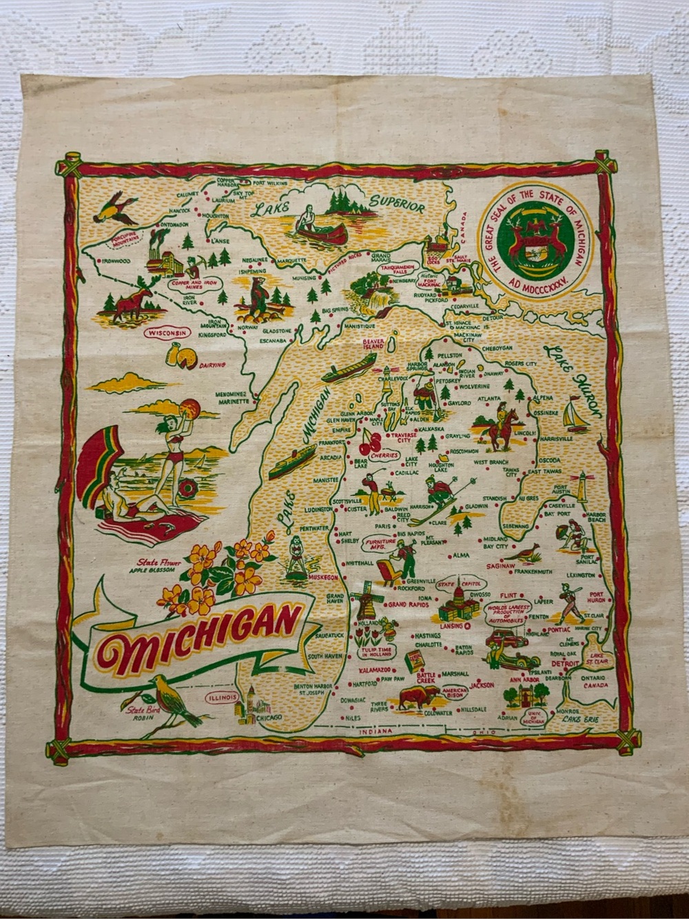 Vintage State of Michigan souvenir tablecloth 1950’s
Bright and crisp colors - Picture 1 of 8